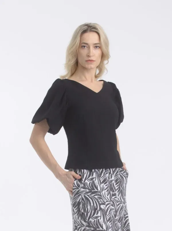 Блузка Л557 Вивьен черный Tropic 
Л557 Вивьен черный Tropic