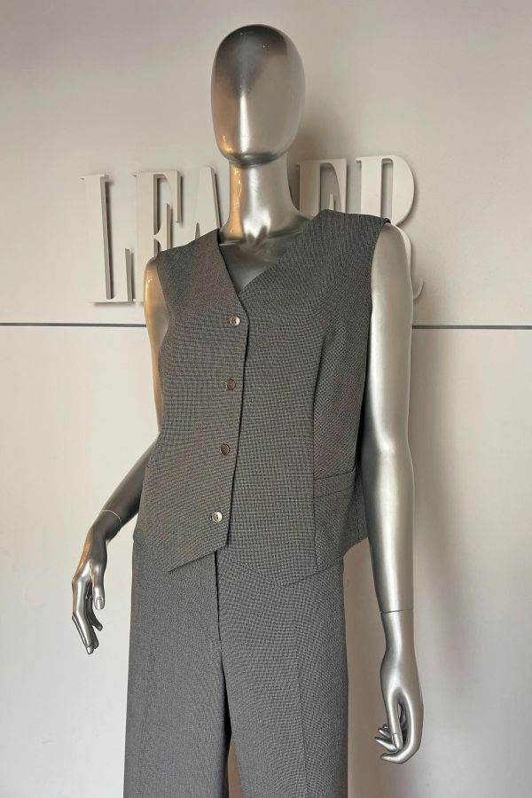 жилет Л538 костюмная ткань Патриция_006  
Л538 костюмная ткань Патриция_006 