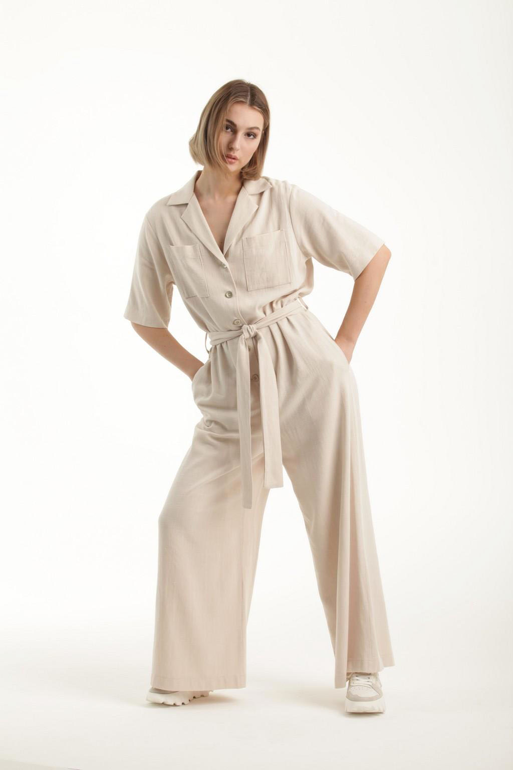 комбинезон Л808 хлопок-лен крем 
Л808 хлопок-лен крем