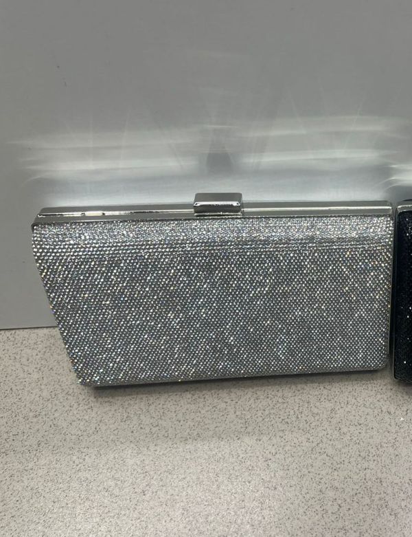 клатч ср071 серебро 
ср071 серебро
