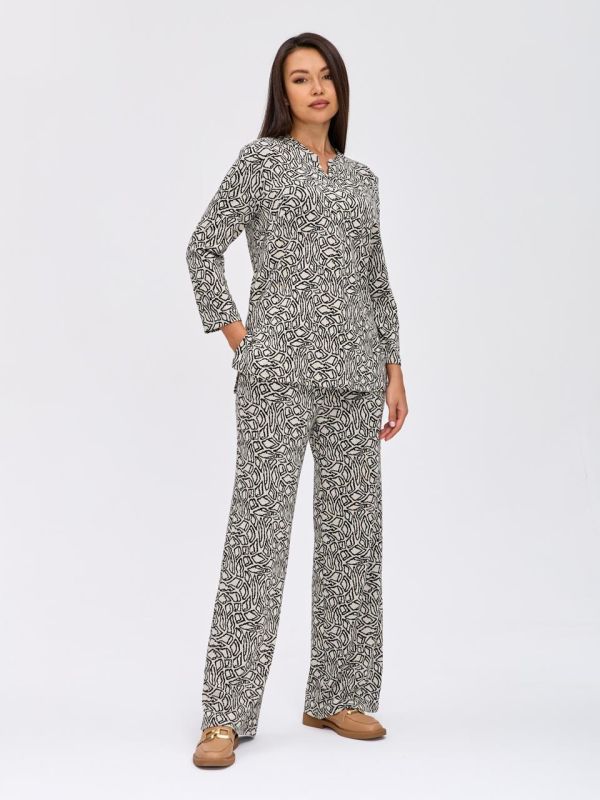 Костюм Тенере бежево-чёрный  warm mild 
Тенере бежево-чёрный  mild