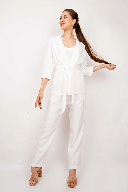 костюм А.106_Сонум_12 белый